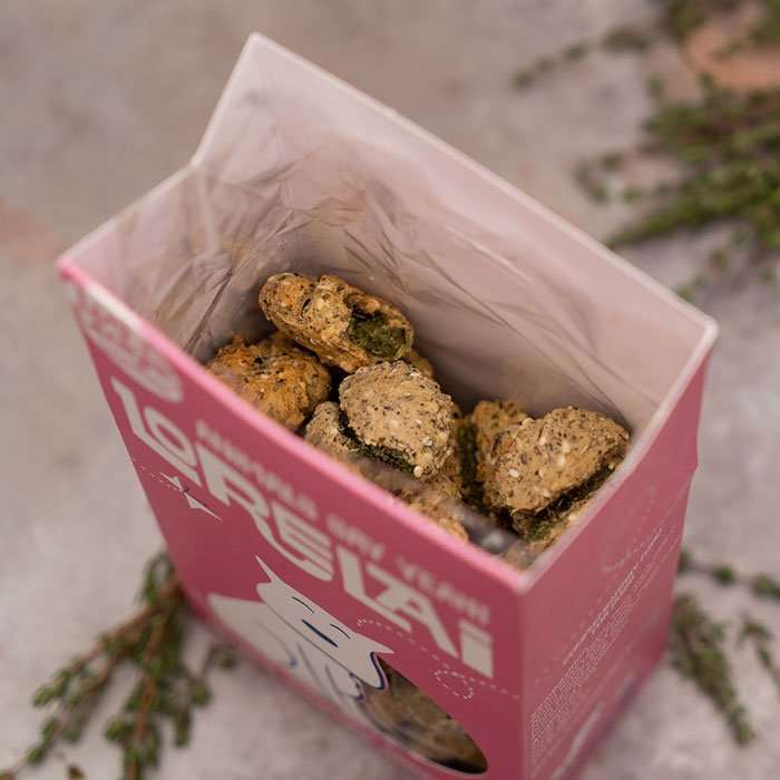 vegan4dogs_lorelai_vegane-Hundeleckerlis-3-700×700-1